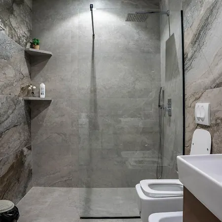 Luxury With Jacuzzi Appartement Durrës