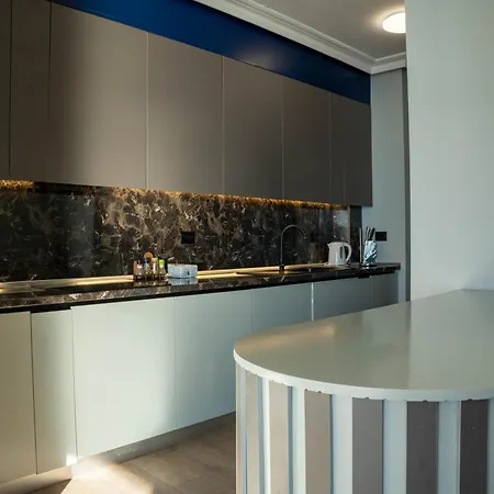 Luxury With Jacuzzi