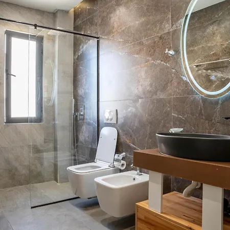 Luxury With Jacuzzi Appartement *