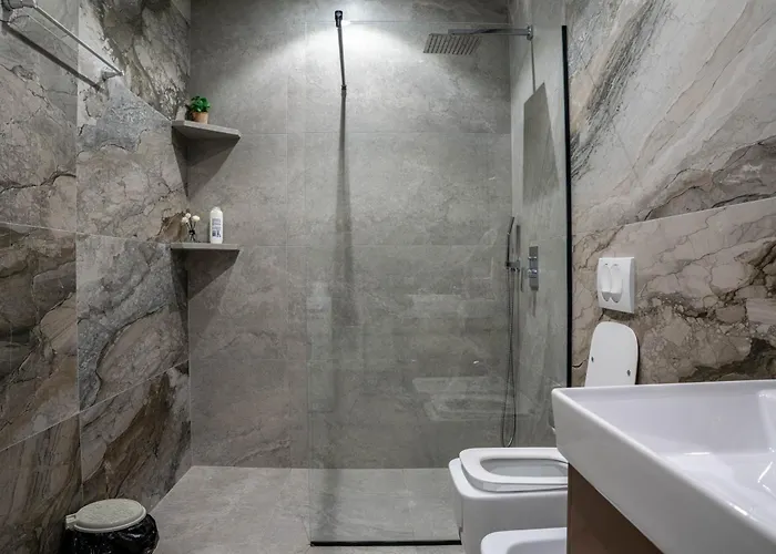 Luxury With Jacuzzi Apartment Durres