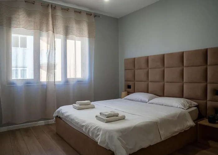 Luxury With Jacuzzi Durres